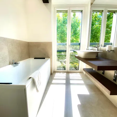 Apartment Historic Charm With Whirlpool - Motta *