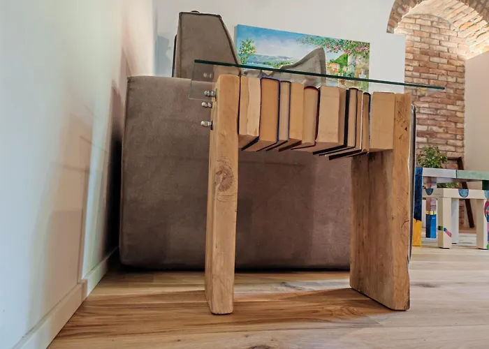 Historic Charm With Whirlpool - Motta דירה קומו