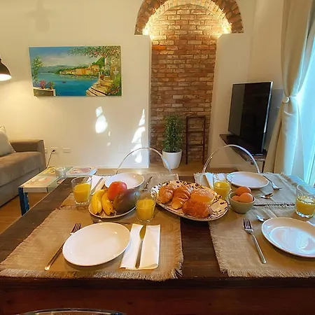 Historic Charm With Whirlpool - Motta * קומו